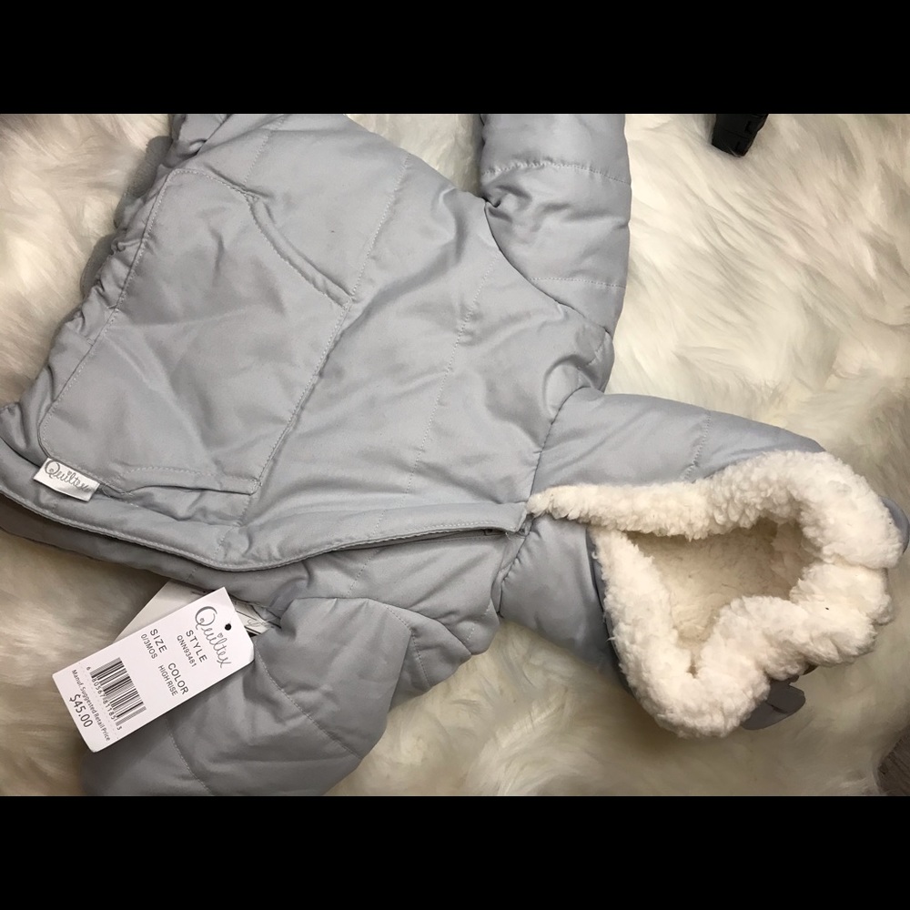 *SOLD* Warm & fuzzy 🐻 baby hooded jacket